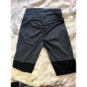 Black and Gray Thigh High Scrunch Butt Leggings - M